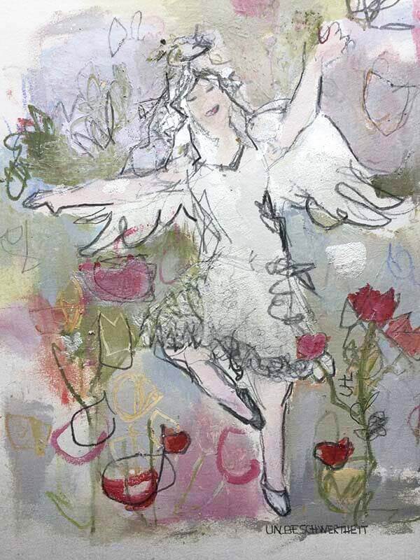 tanzender weißer Engel mit erhobenen Händen vor buntem Hintergrund mit Blumen